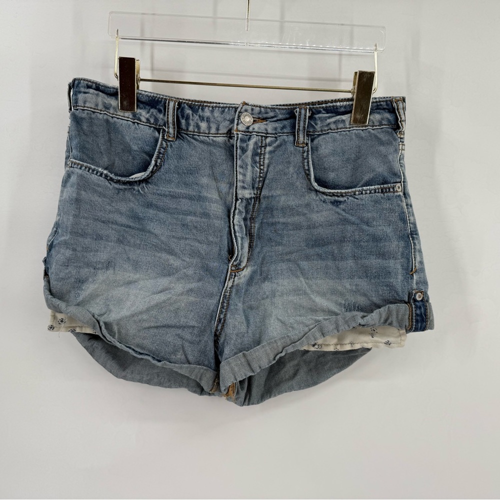 Pilcro Anthropologie blue denim shorts‎ size 30